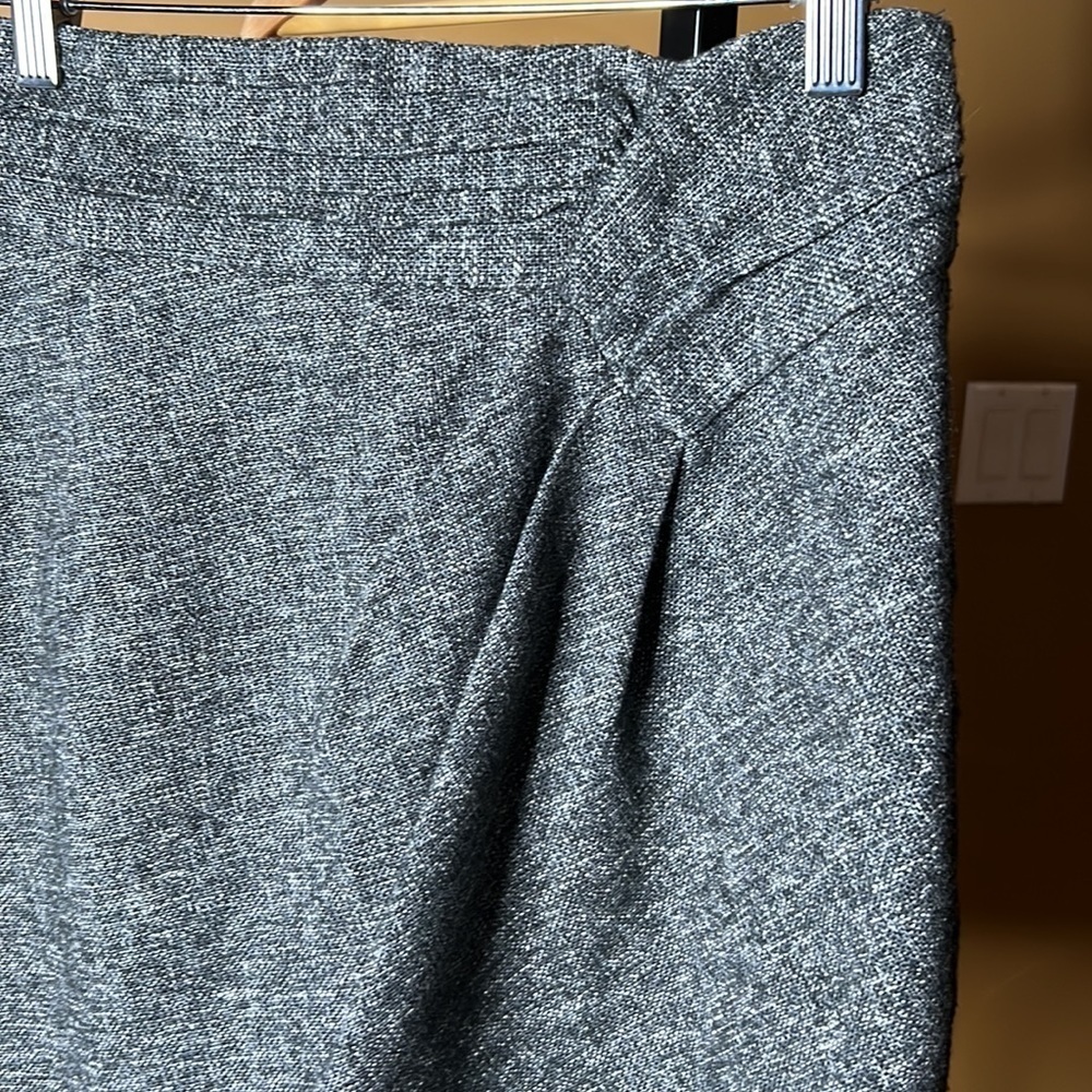 Nanette Lepore Wool Blend Tweed Mini Skirt Size 4 Black White Pleated Detail - Picture 4 of 10